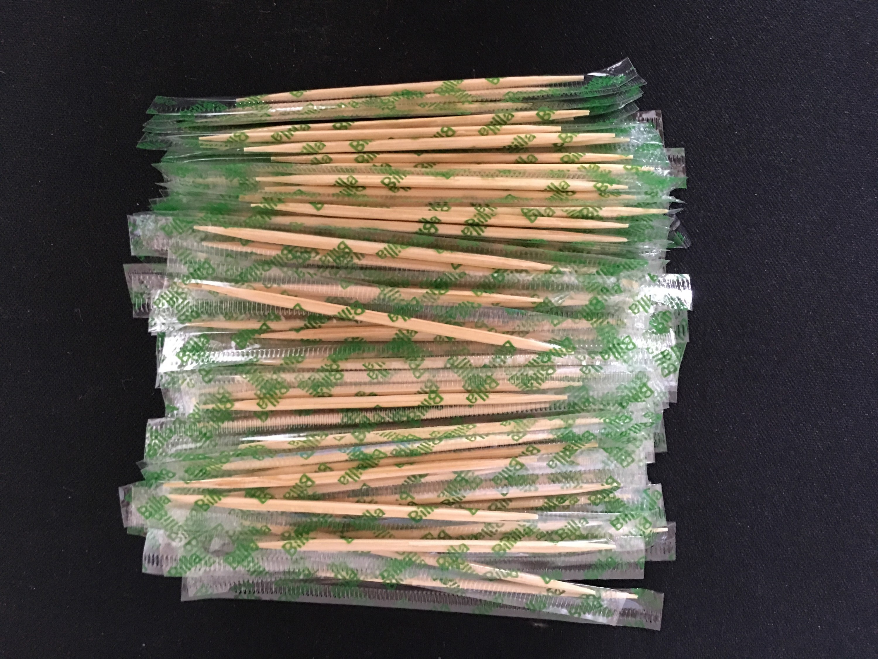 2.0*65mm bamboo toothpicks plastic pack