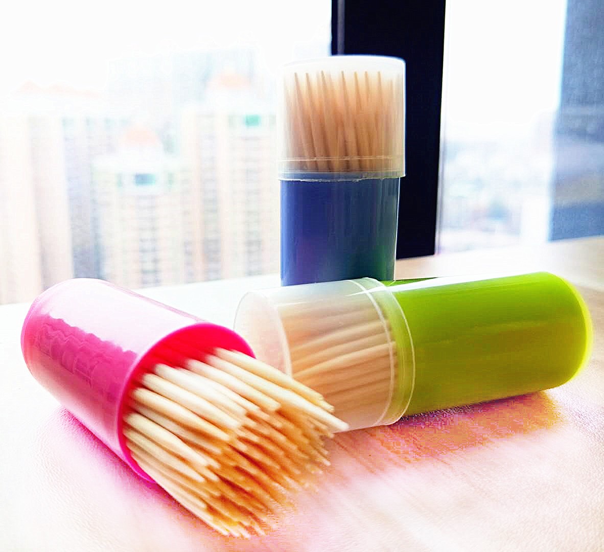1.8*65mm Bamboo toothpicks with plastic box pack