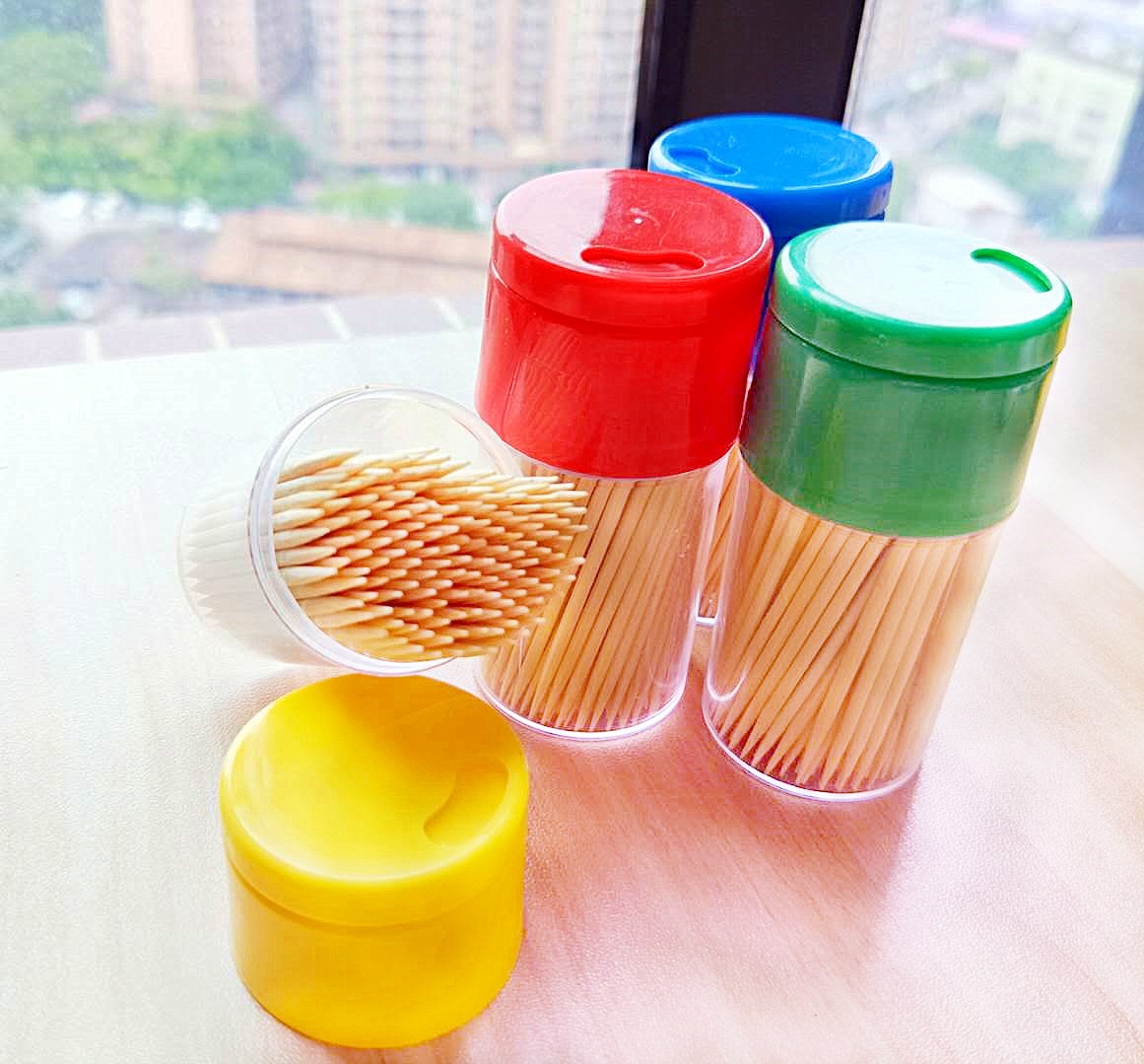 1.8*65mm Bamboo toothpicks with plastic box pack