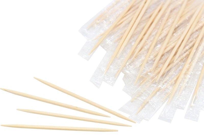 2.0*65mm bamboo toothpicks plastic pack